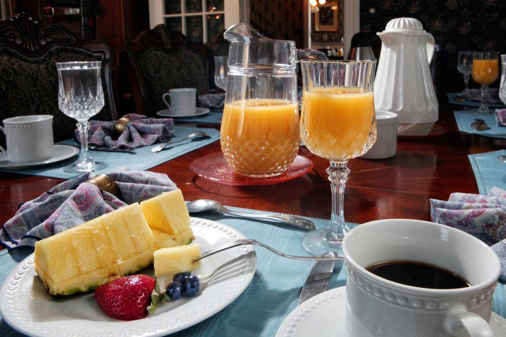 Wilbraham Mansion Hotel Кейп Мей Екстериор снимка